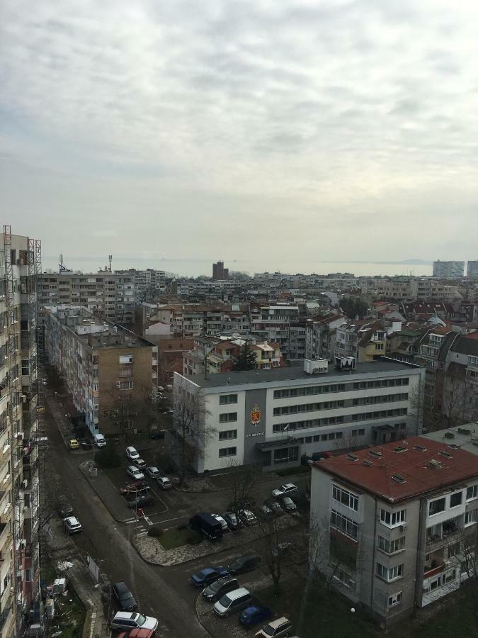 Lazur Apartment 布尔加斯 外观 照片